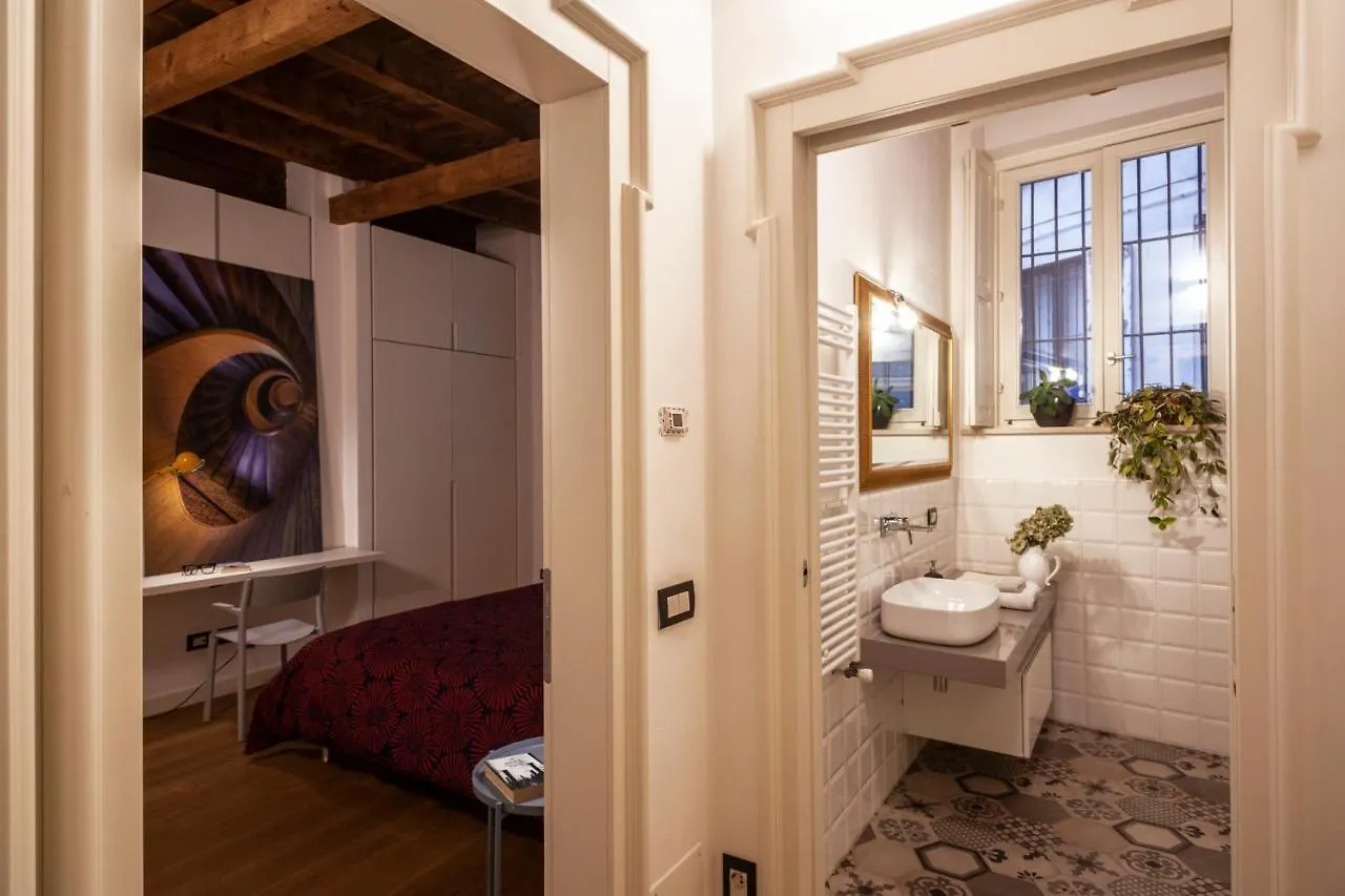 Corso Venezia, In Una Corte Esclusiva Riservata! Milán Apartmán